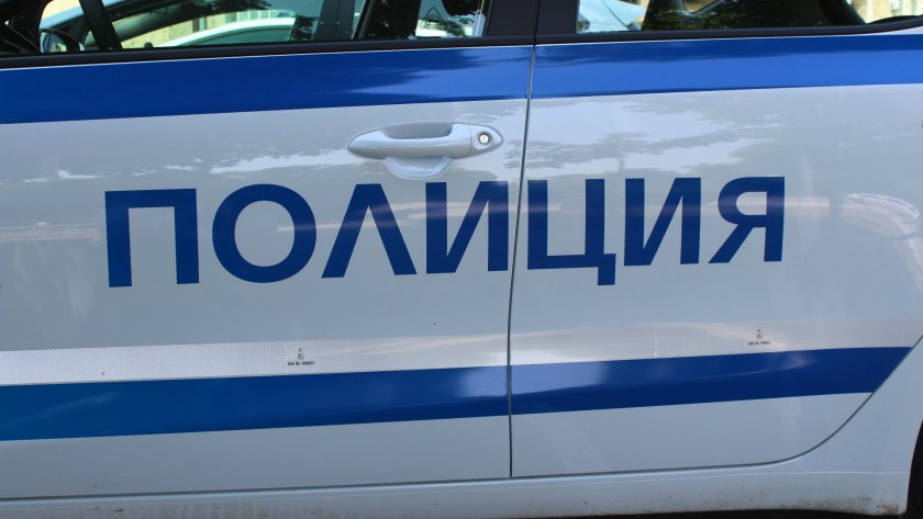 полицията свищов откри про спецакция иманярски пособия артефакти наркотици жилище