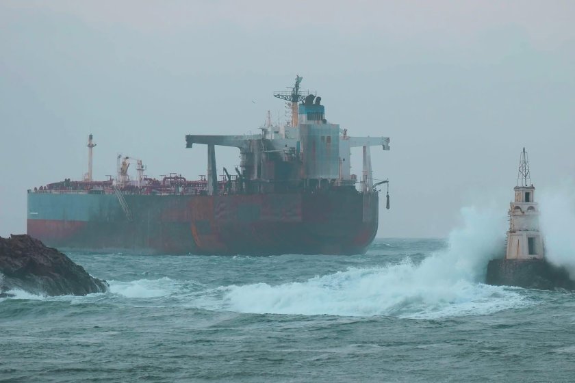морска администрация иска 270 371 евро собственика танкера bdquoкайросldquo