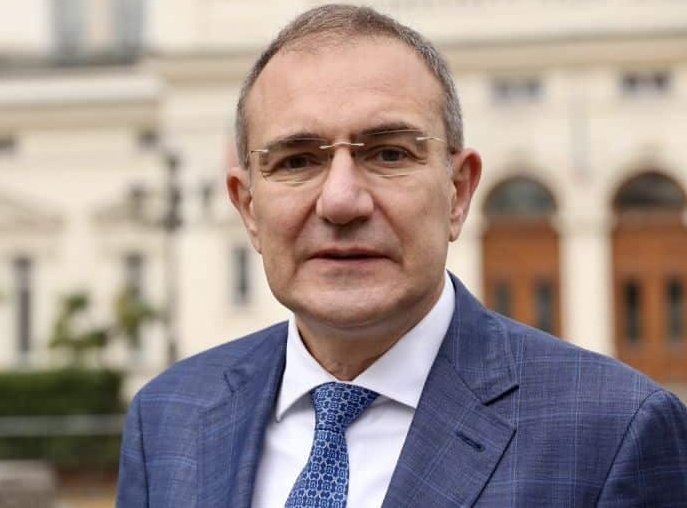 гуцанов ръст заплатите бюджетната сфера гарантиран