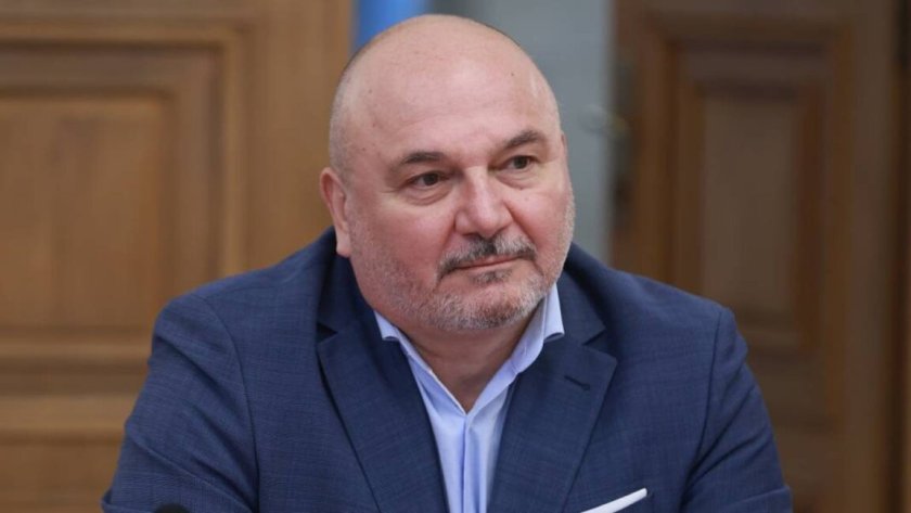 икономисти цените стоките контрол услугите особено деца семейства държат монопол