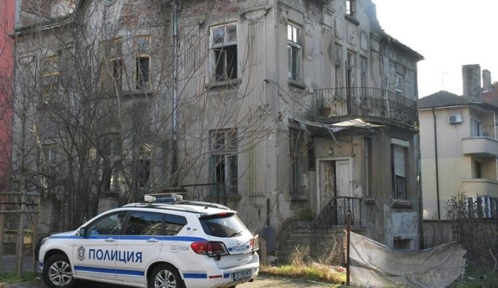 труп мъж открит bdquoкъщата ужаситеldquo бургас