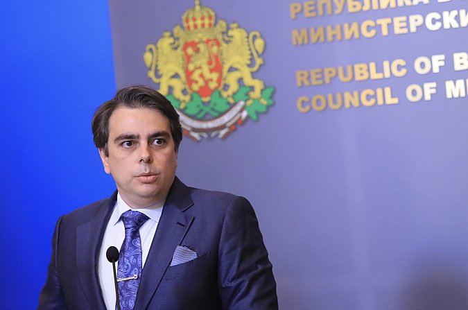 асен василев предлага план поетапно повишаване максималния осигурителен доход 3750 лева