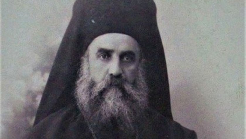 честваме паметта свети нектарий егински
