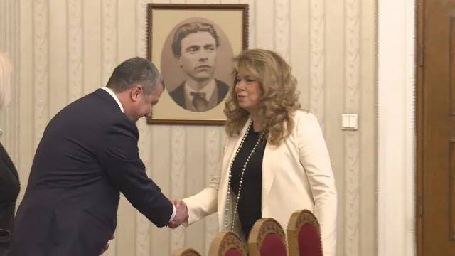 bdquoбсп ndash обединена левицаldquo пристигнаха ldquoдондуковrdquo