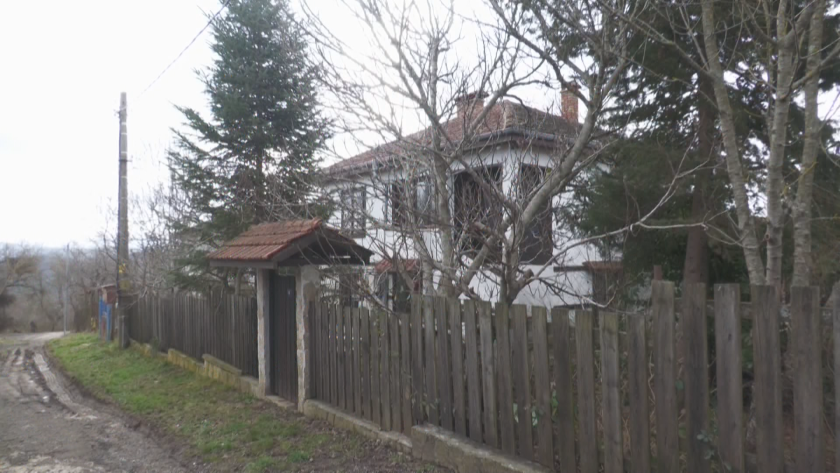 претърсват дома село българи където живели ивайло калушев деян илиев търсене улики случая bdquoпетрохан