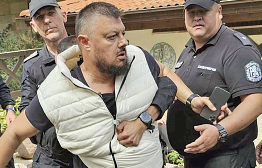 петрохан бареков наркотичен транс ldquoще взривят запалят колата ликвидират rdquo