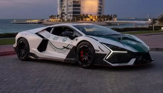 lamborghini revuelto mansory присъедини полицейския автопарк дубай
