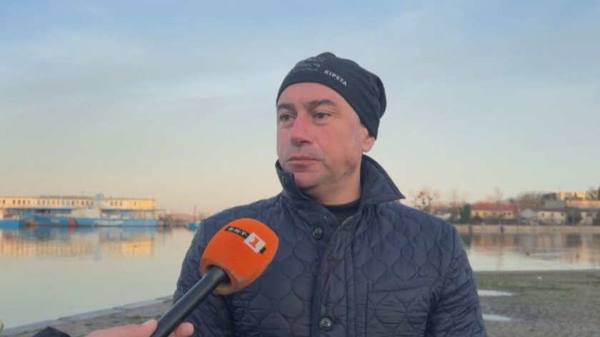 водолаз изчезналият риболовен кораб черно море вероятно дъното
