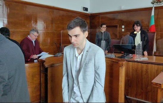млад шофьор влезе затвора години катастрофа три жертви разград