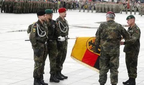 ръст разходите отбрана латвия увеличава бюджета
