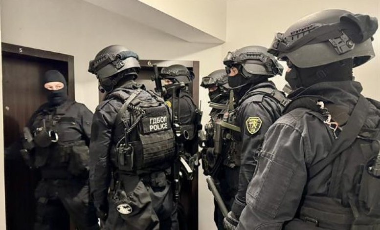 гдбоп разби международна мрежа фалшиви евро наркотици ndash задържани петима души