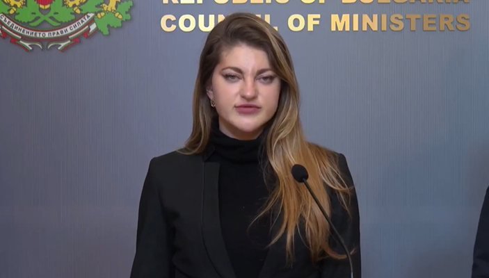 мария недина отхвърли опасения дългова криза