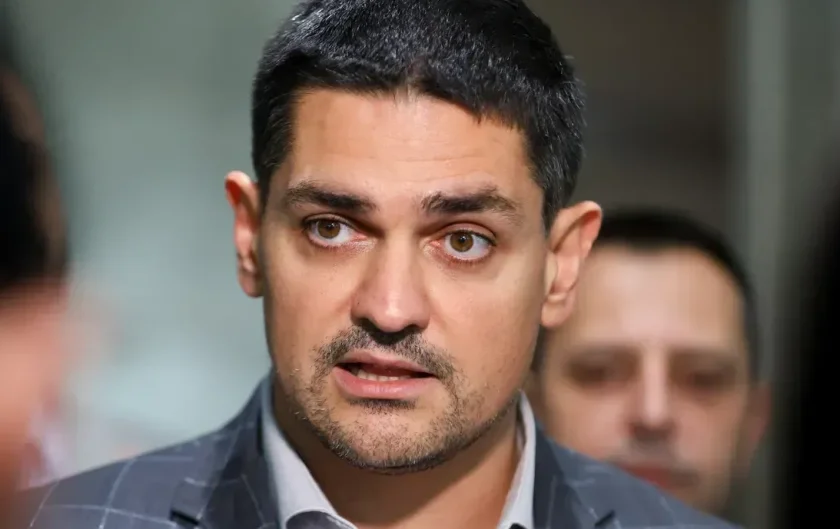 радостин василев изтри видео хвали влиза парламента