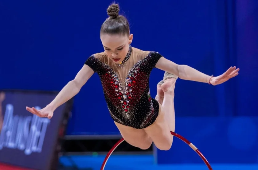 стилияна николова сребро обръч бронз топка световната купа баку