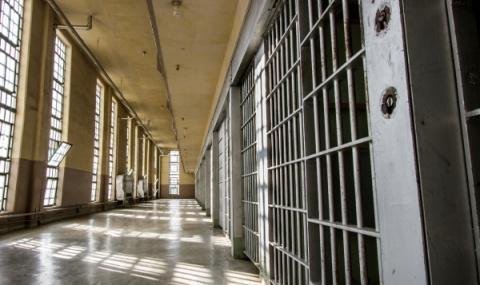 мистериозна смърт пловдивския затвор съмнения убийство