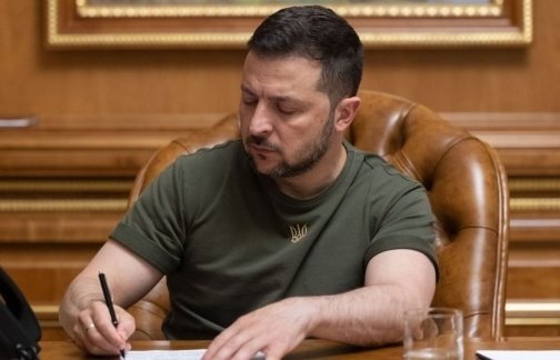 зеленски тотално полудя подписа указ разреши русия празнува