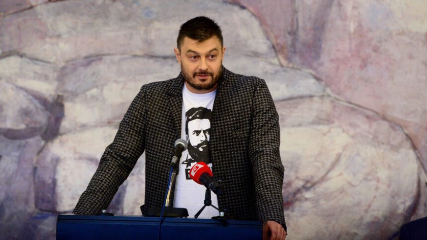 вижте бареков източи европарламента сeuroкс екскурзии малдивите ldquoсътрудничкиrdquo шофьори наливат шампанско гладят гащите скандално разследване