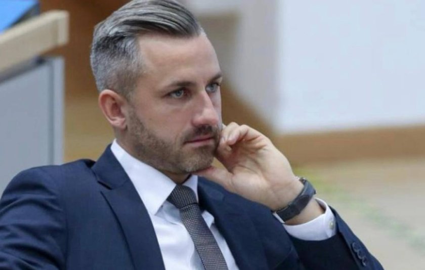 германската крайнодясна партия bdquoалтернатива германияldquo обеща направи история