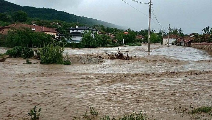 здравното министерство алармира риск инфекции замърсена вода пороите
