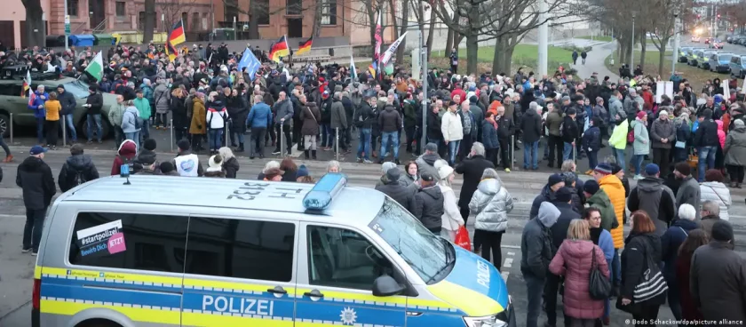 германски десни скочиха настаняването бежанци градове страната