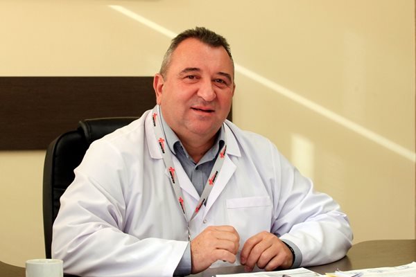 отстраниха шефа пирогов