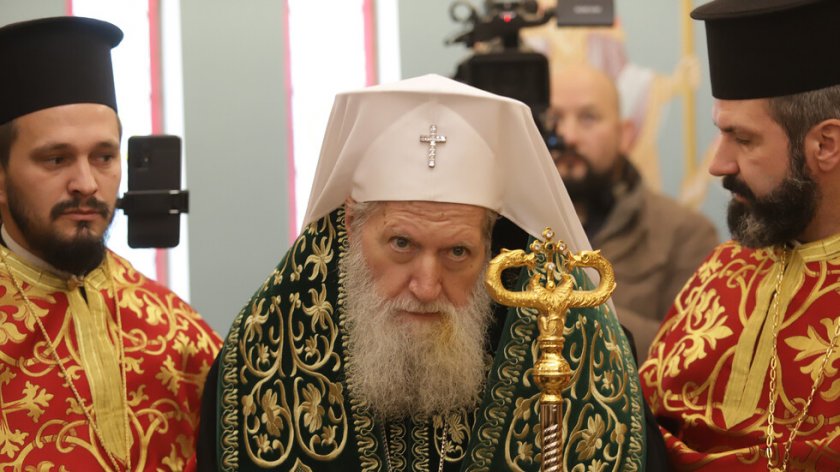 състоянието патриарх неофит стабилно