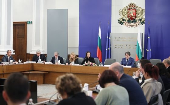 рекордно часово заседание социалните партньори подкрепиха държавния бюджет 2024