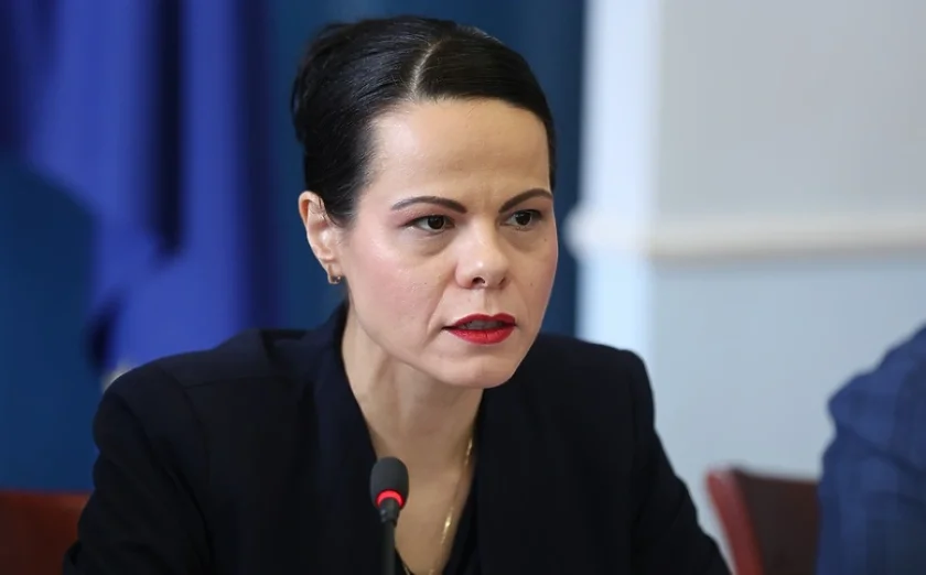смъртта месечно бебе болницата търговище министър ивкова разпореди спешна проверка