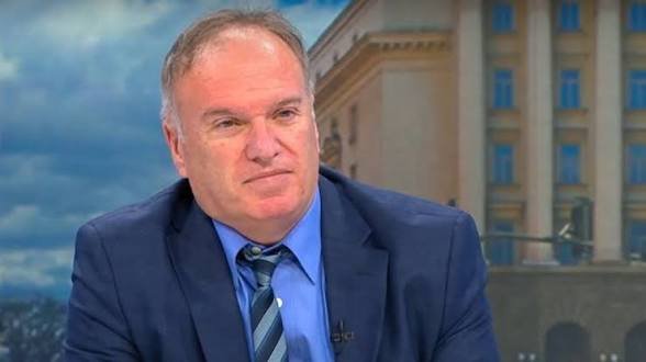 проф чуков анализира резултатите американската политика иран
