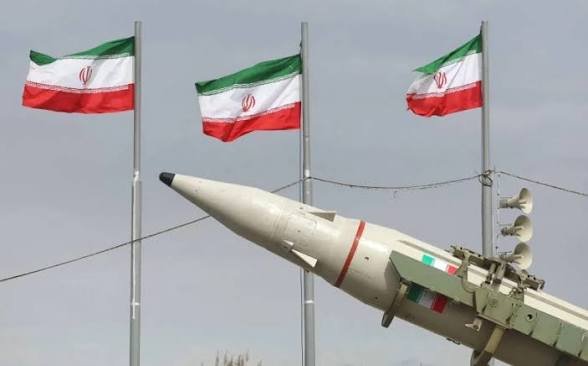 иран удари американска база йордания дим издига авиобазата мувафак салти
