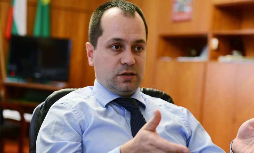 кметът враца заместниците яхнаха баровски джипове измама снимки