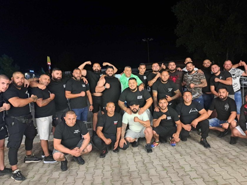 общо души бандата калшниците повдигнати обвинения
