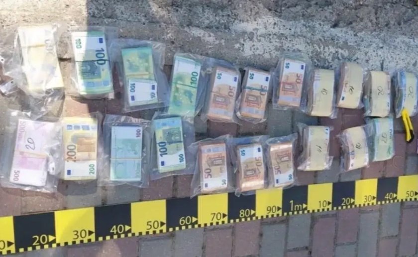 скрит кеш границата арестуваха издирван украинец 340 000 евро снимкивидео