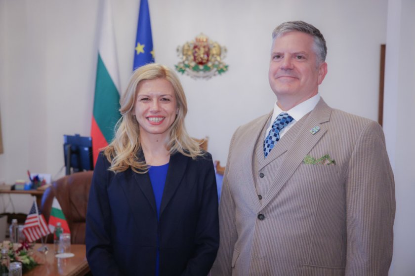 михаела доцова включването българия програмата сащ безвизови пътувания национален приоритет