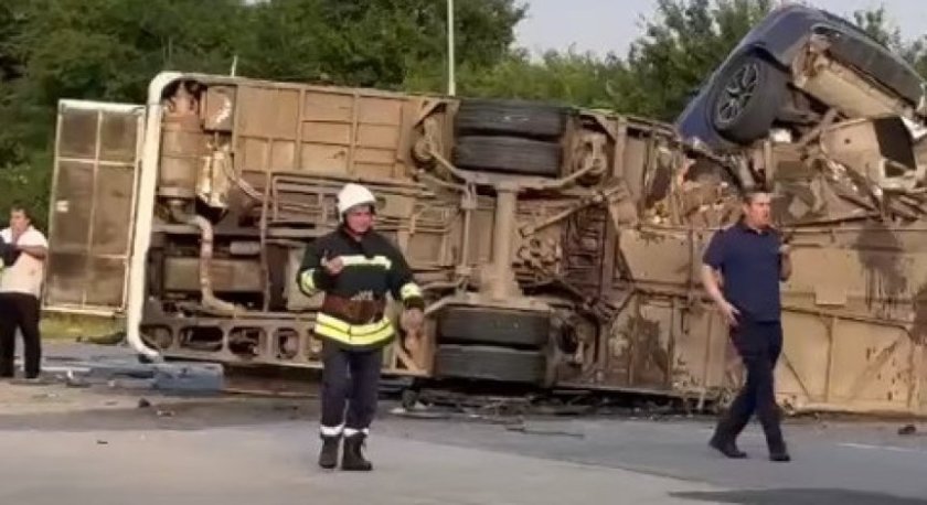 експеримент мястото трагедията софия автобусният шофьор имал видимост летящите висока скорост автомобили