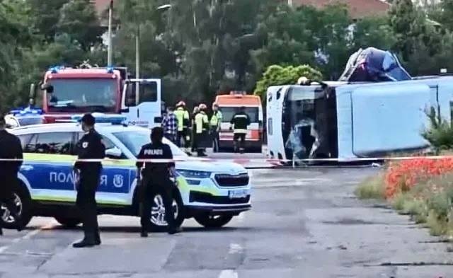трагедията bdquoчелопешко шосеldquo стигна чехия започна разследване шофьорските книжки двамата обвиняеми