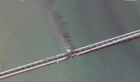 Украйна удари четири руски кораба в Азовско море