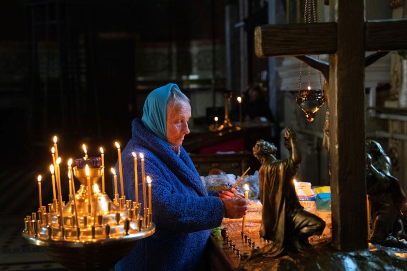 православната църква почита светиите симеон богоприемец анна пророчица