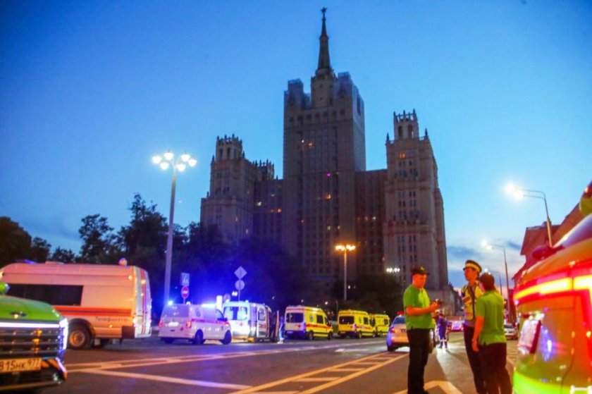 Взрив в московски ресторант уби трима души, разследват опит за покушение срещу руски генерал