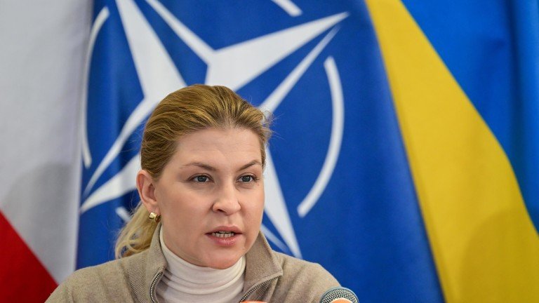 зеленски освободи посланика украйна сащ