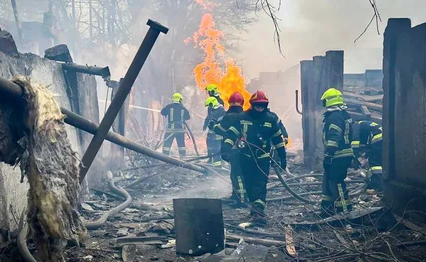часова масирана руска атака мощни взривове разтърсиха одеса