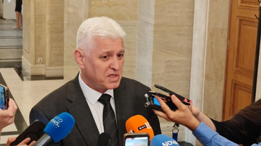 Остри реплики в парламента заради &bdquo;иранска хибридна операция&ldquo;