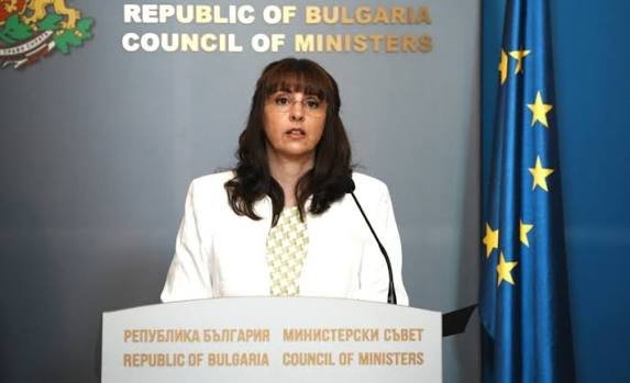 Наталия Ефремова: Минималната заплата ще се увеличи с 40&ndash;50 евро