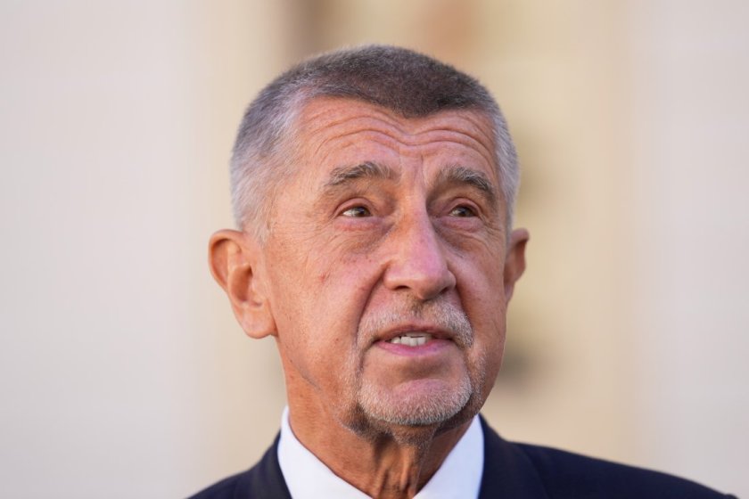 Румен Радев посреща премиера на Чехия Андрей Бабиш у нас