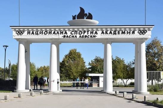 По-малко от половината висши училища в страната се включиха в алтернативния Съвет на ректорите