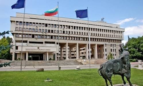 МВнР предупреждава българите да избягват пътувания по източното крайбрежие на САЩ