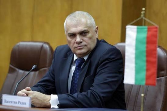 Валентин Радев: Няма нужда да чакаме трети случай с жертви