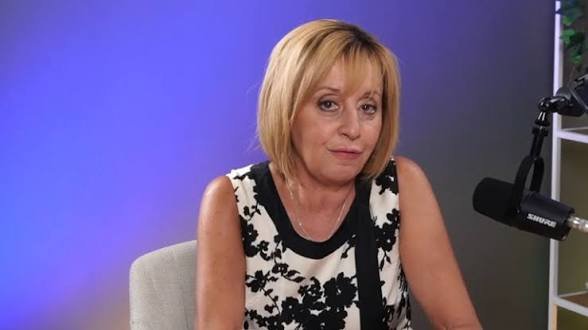 Мая Манолова настоява за санкции при продажби над &bdquo;справедливата цена&ldquo;