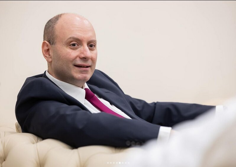 отзоваха посланика оае заради разследването мантинелите