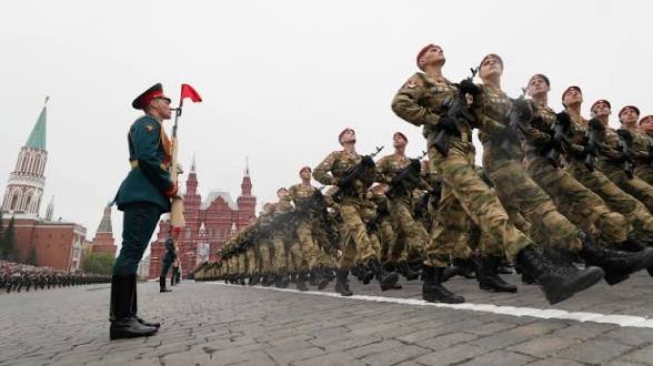 Девет военнослужещи загинаха при инцидент по време на учение в Казахстан